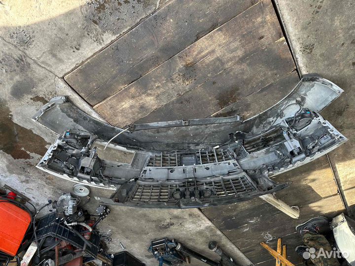 Бампер передний Audi A8 2009