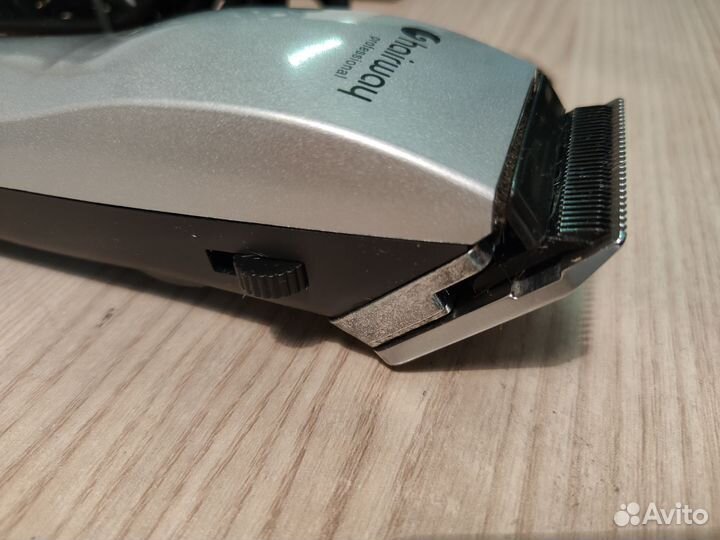 Машинка для стрижки волос профессиональная