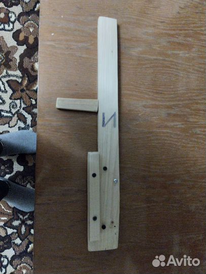 Самодельная деревянная игрушка