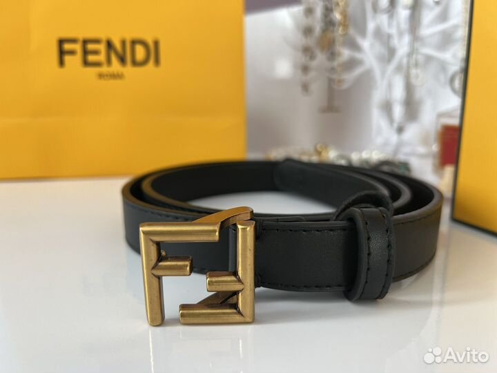 Ремень Fendi кожанный