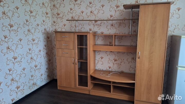 Стенка в гостиную