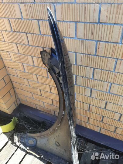 Переднее правое крыло Volkswagen Touareg