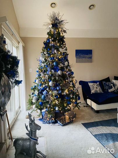 Ёлка новогодняя с игрушками в аренду