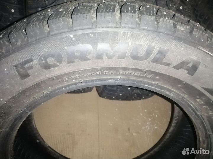Pirelli Formula Ice 225/60 R17