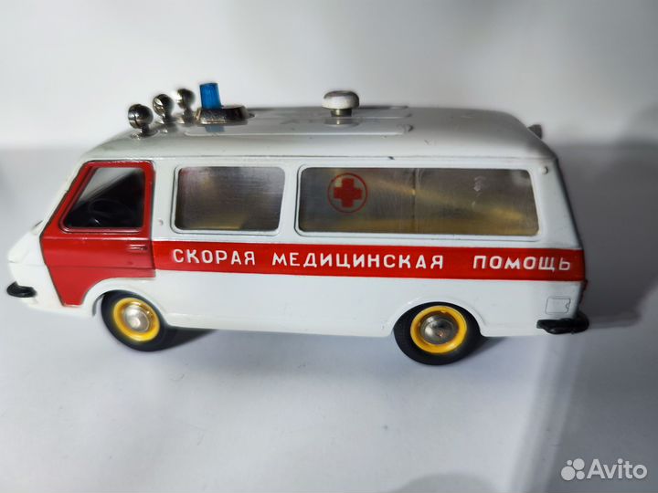Модель раф 22031, А27, Скорая, СССР, 1:43