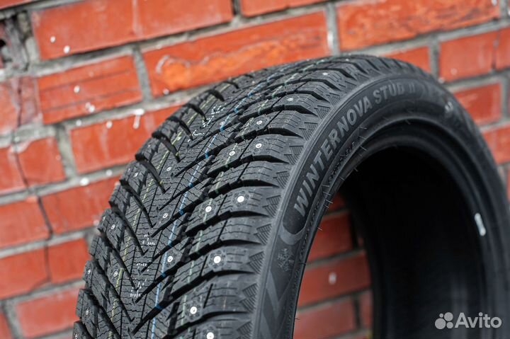 Zmax Winternova Stud II 235/45 R18 98T