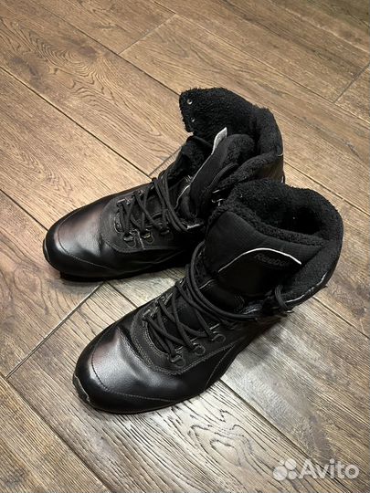 Кроссовки мужские 43 размера