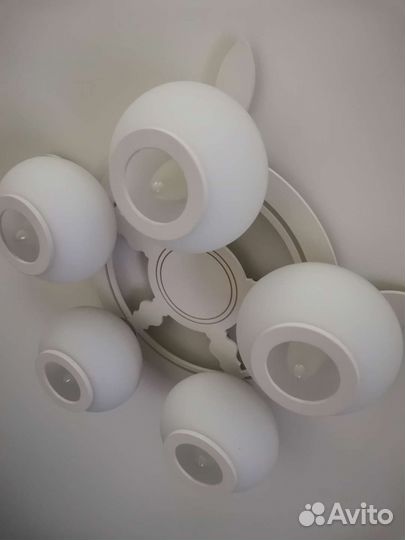 Светильник настенный и люстра комплект