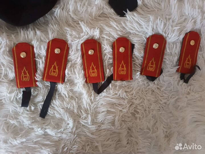 Галстук кадетский