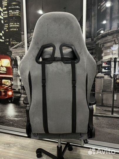 Компьютерное кресло GT Racer