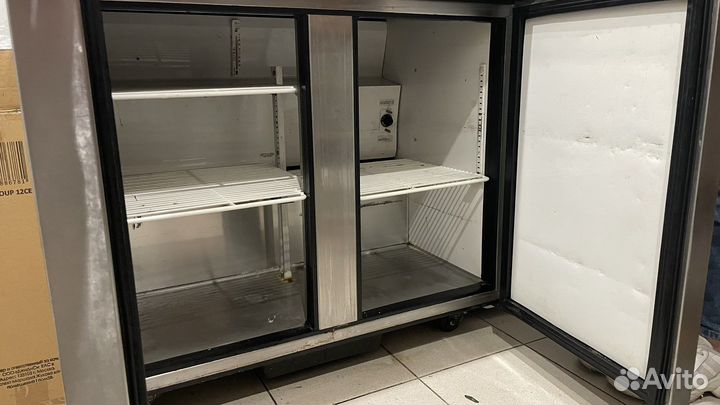 Холодильный стол True USA