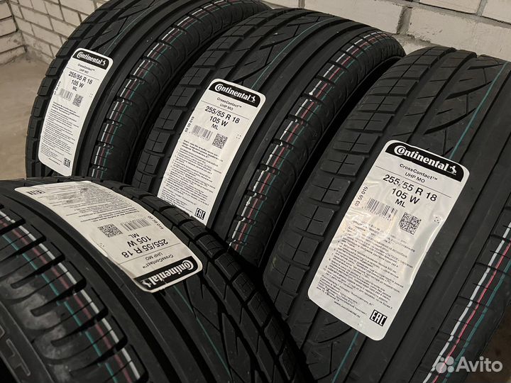 Continental ContiCrossContact UHP 255/55 R18