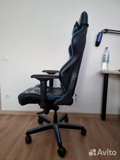 Компьютерное кресло бу dxracer OH/RV131/NB