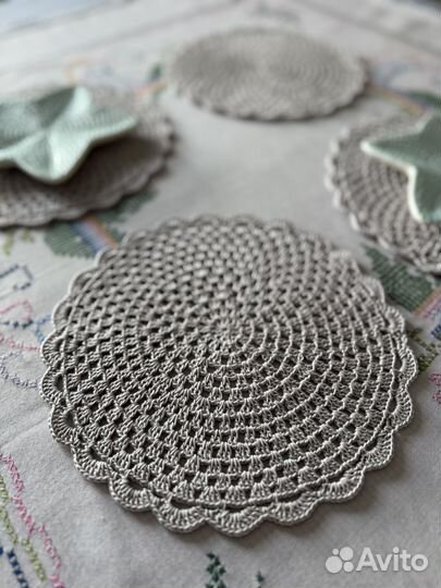Салфетки сервировочные набор вязаные