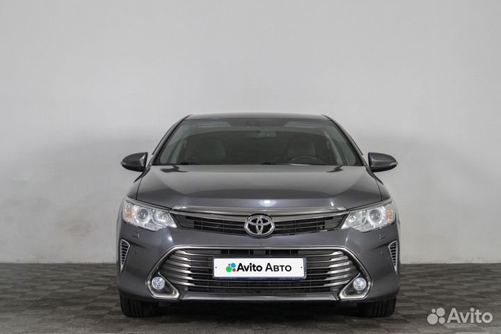 Toyota Camry 2.5 AT, 2015, 130 000 км