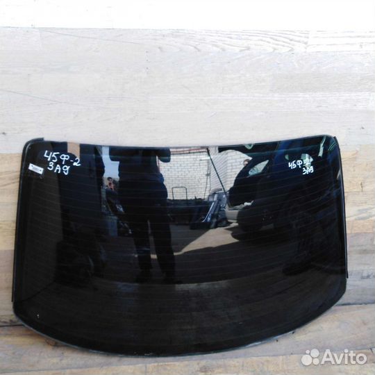 Стекло заднее Audi 100 C4 седан