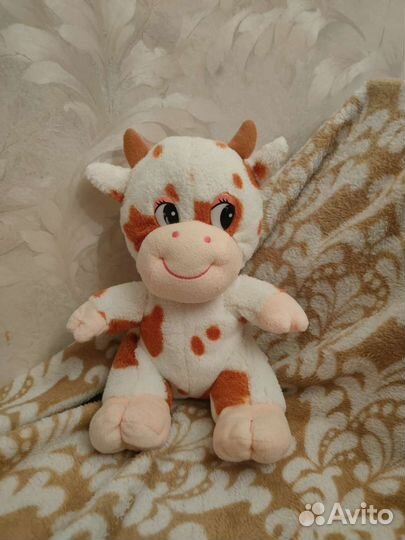 Игрушки пингвин, коровка, медвежонок