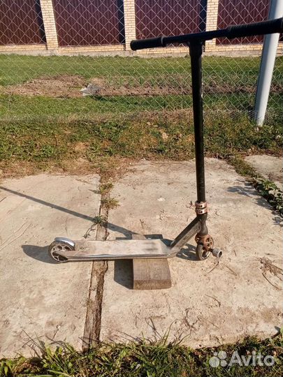 Трюковой самокат