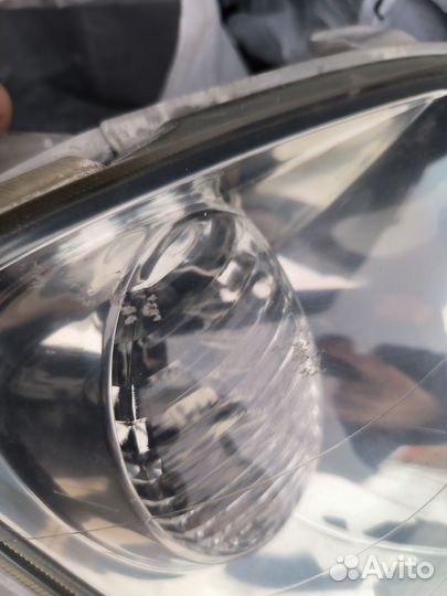 Фара правая Toyota Raum EXZ 10