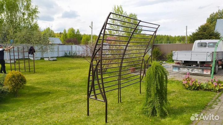 Двойная шпалера для сада