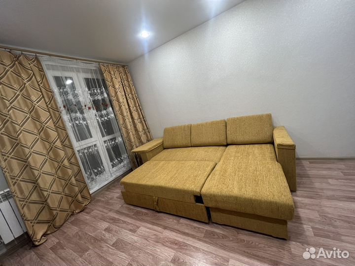 Продам угловой диван в отличном состоянии