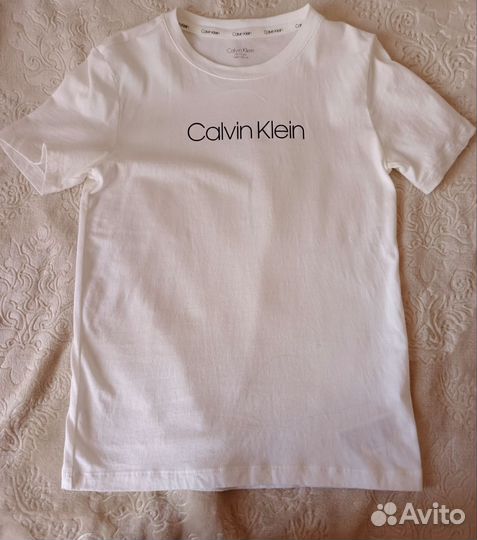 Футболки для девочки Calvin Klein