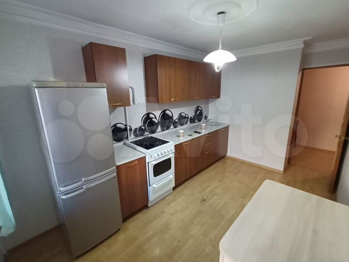 3-к. квартира, 80 м², 3/10 эт.