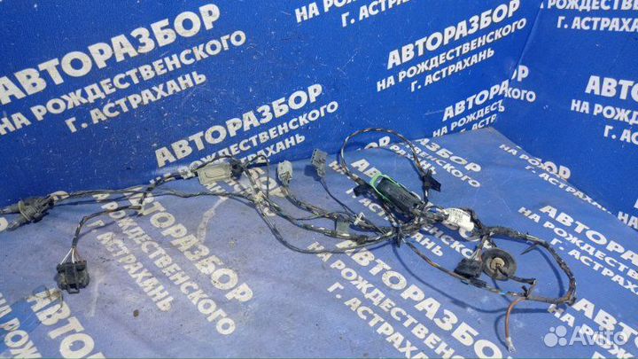 Проводка крышки багажника Opel Astra H хэтчбек