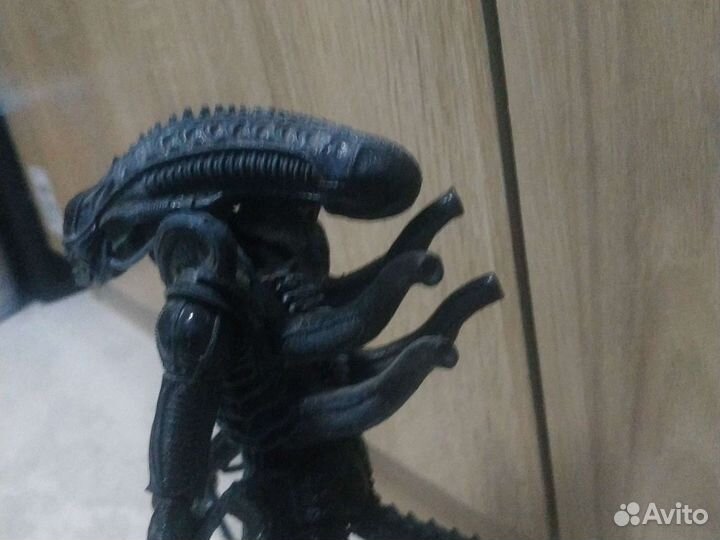 Фигурка Ксеноморфа от Neca