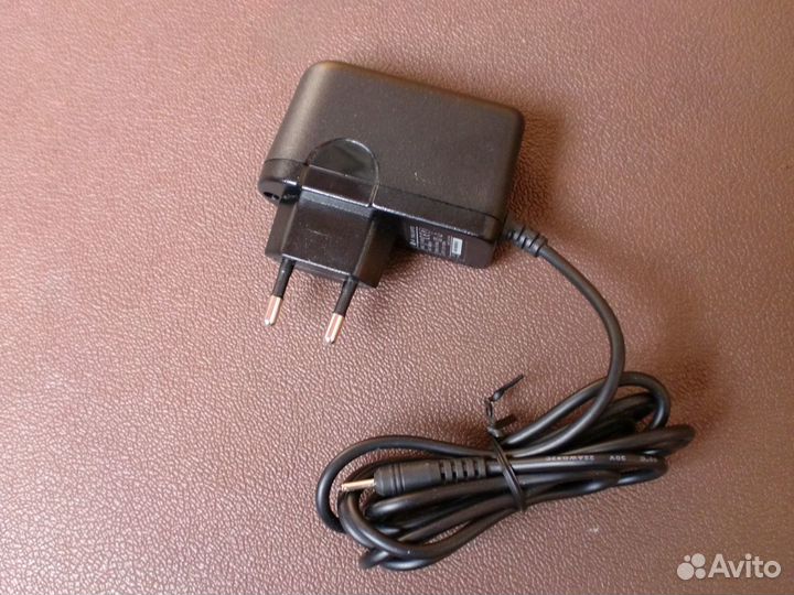 Зарядное устройство LG TA-25GR2 5.2V 800mA