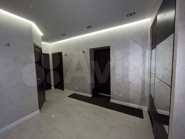 3-к. квартира, 90 м², 4/5 эт.