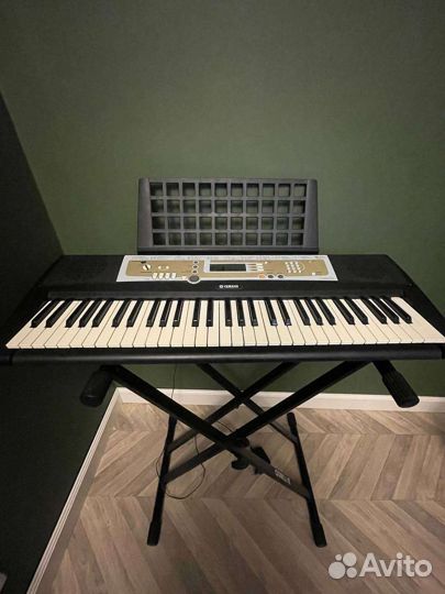 Синтезатор yamaha psr r200