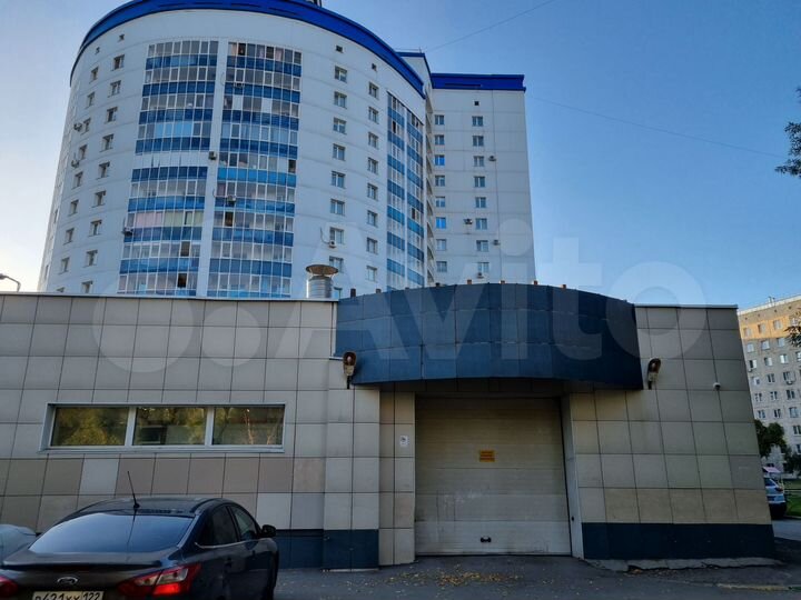 Машиноместо, 18 м²