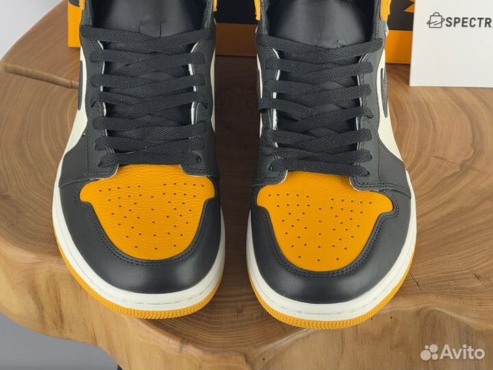 Кроссовки Nike Air Jordan 1 High Yellow Toe
