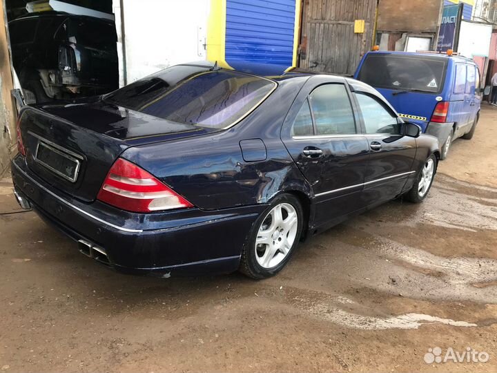 Mercedes Benz S - класс W220 В разборе