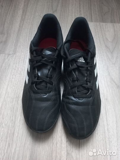 Футбольные бутсы adidas