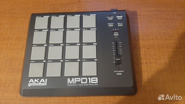 Akai mpd 18