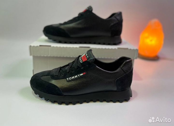 Кроссовки Tommy Hilfinger легкие