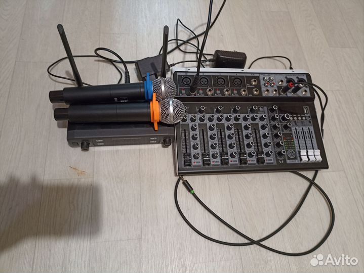 Микшерный пульт