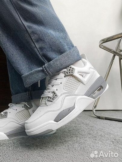 Air Jordan 4