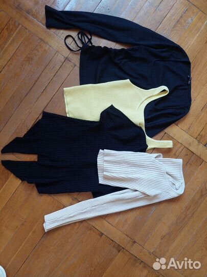 4 трикотажные кофты 44