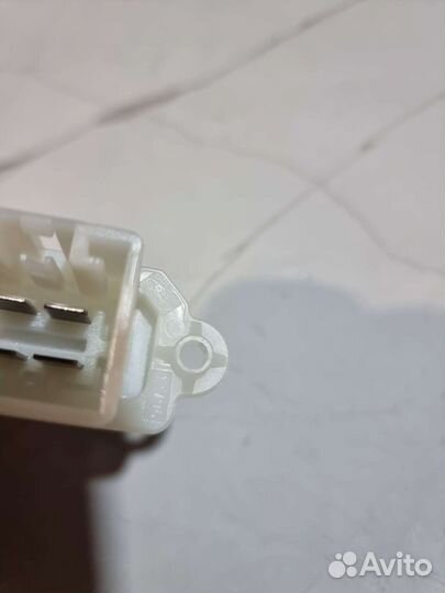 Резистор отопителя Ford 1855157