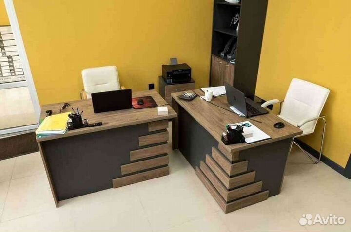 Стол в офис
