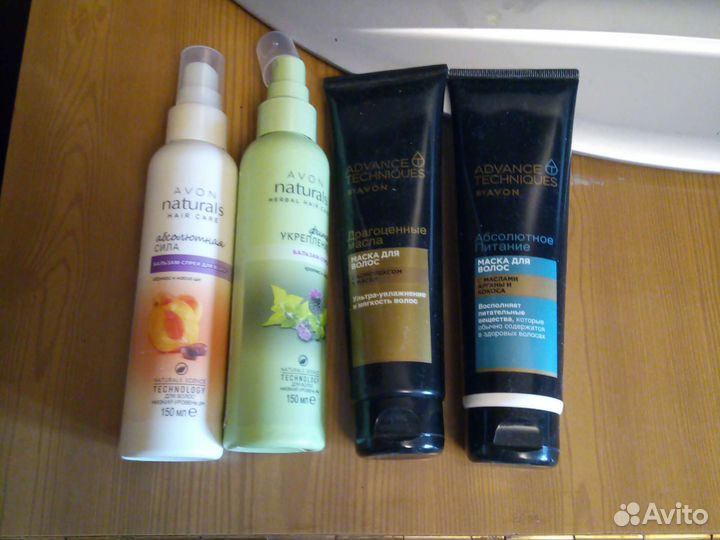 Туалетная вода, карандаши помада тушь