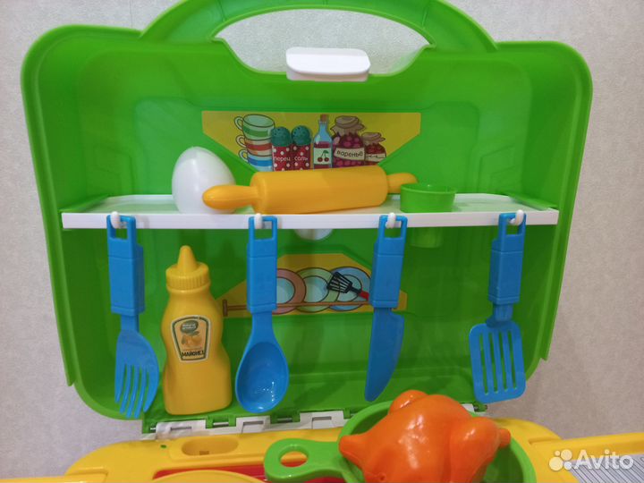 Детская кухня в чемодане