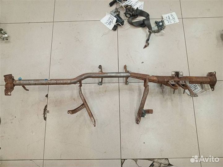 Усилитель торпедо Toyota Land Cruiser 100 1998-20