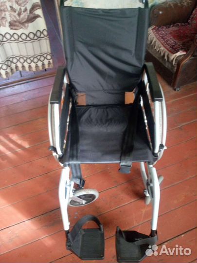 Инвалидная коляска новая