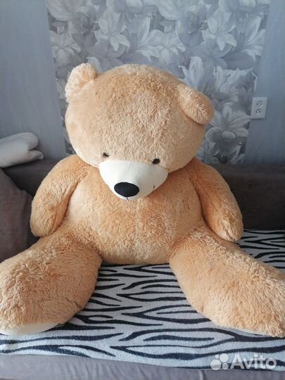 Плюшевый медведь