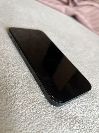 iPhone 12, 64 ГБ