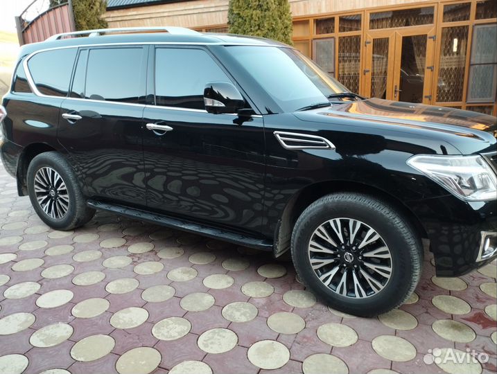 Nissan Patrol 5.6 AT, 2011, 225 000 км